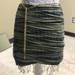 FREE PEOPLE 2 tone mini scrunch skirt! NWOT🌞